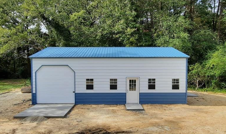 Two Tone Fully Enclosed Garage 24' x 41' x 12'